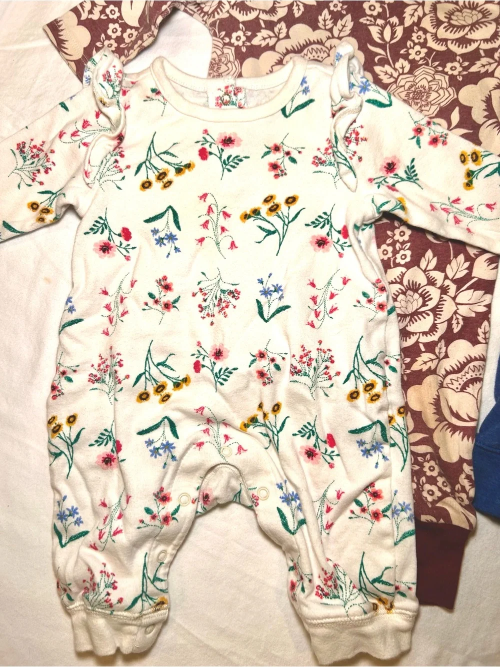 8 Piece Baby Girl Long Sleeve One Piece Bodysuit Bundle - 0-3 Mo Great Condition